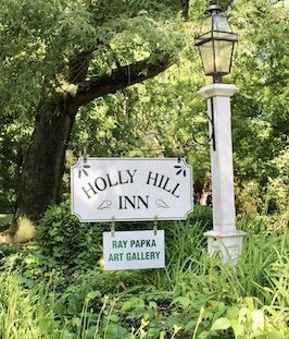 Sign for Holly Hill Inn in Midway, Kentucky